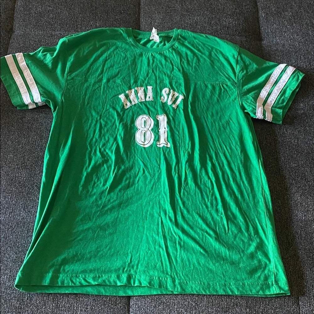Anna Sui Green T-Shirt crew with White Accents size XL brand new no paper tags - Picture 3 of 5